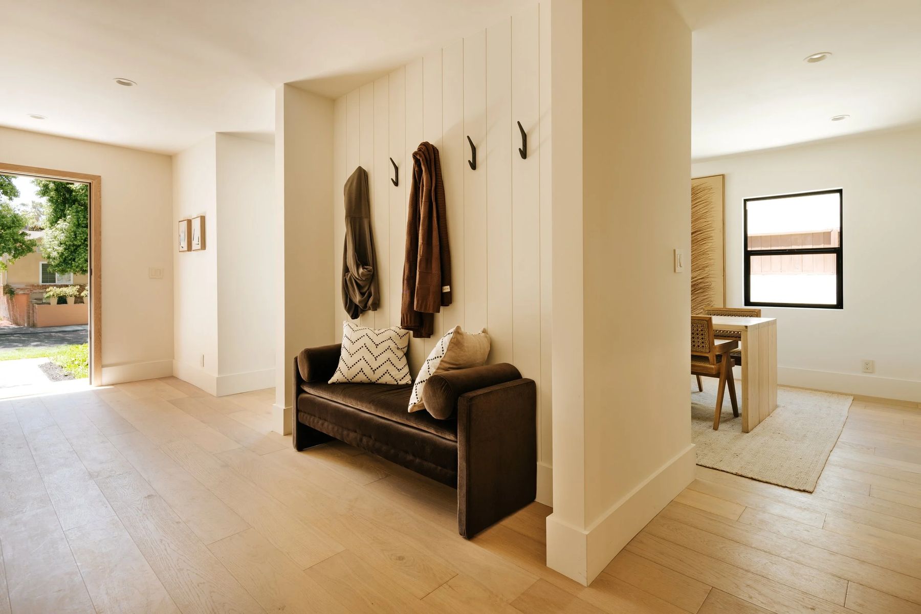 4522 Calhoun by the design lab, Los Angeles, CA